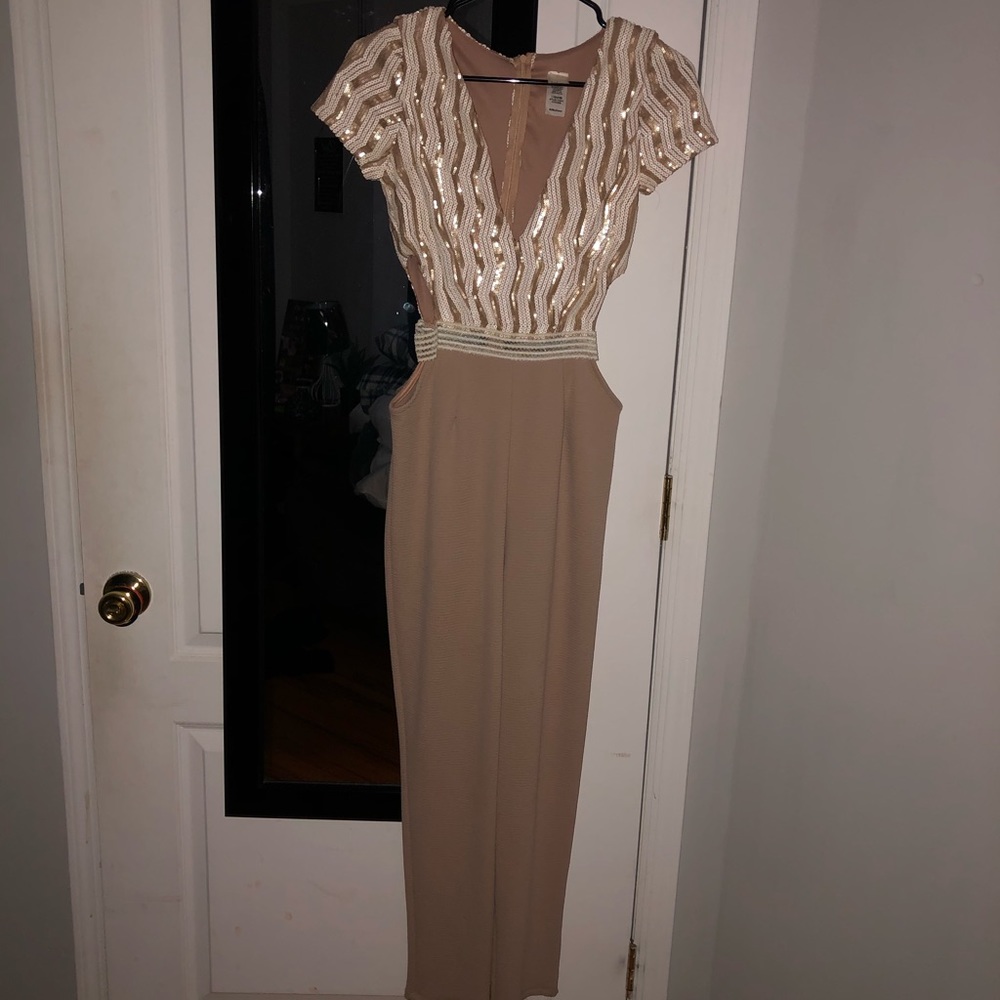 Sexy playful jumpsuit - Picture 2 of 9